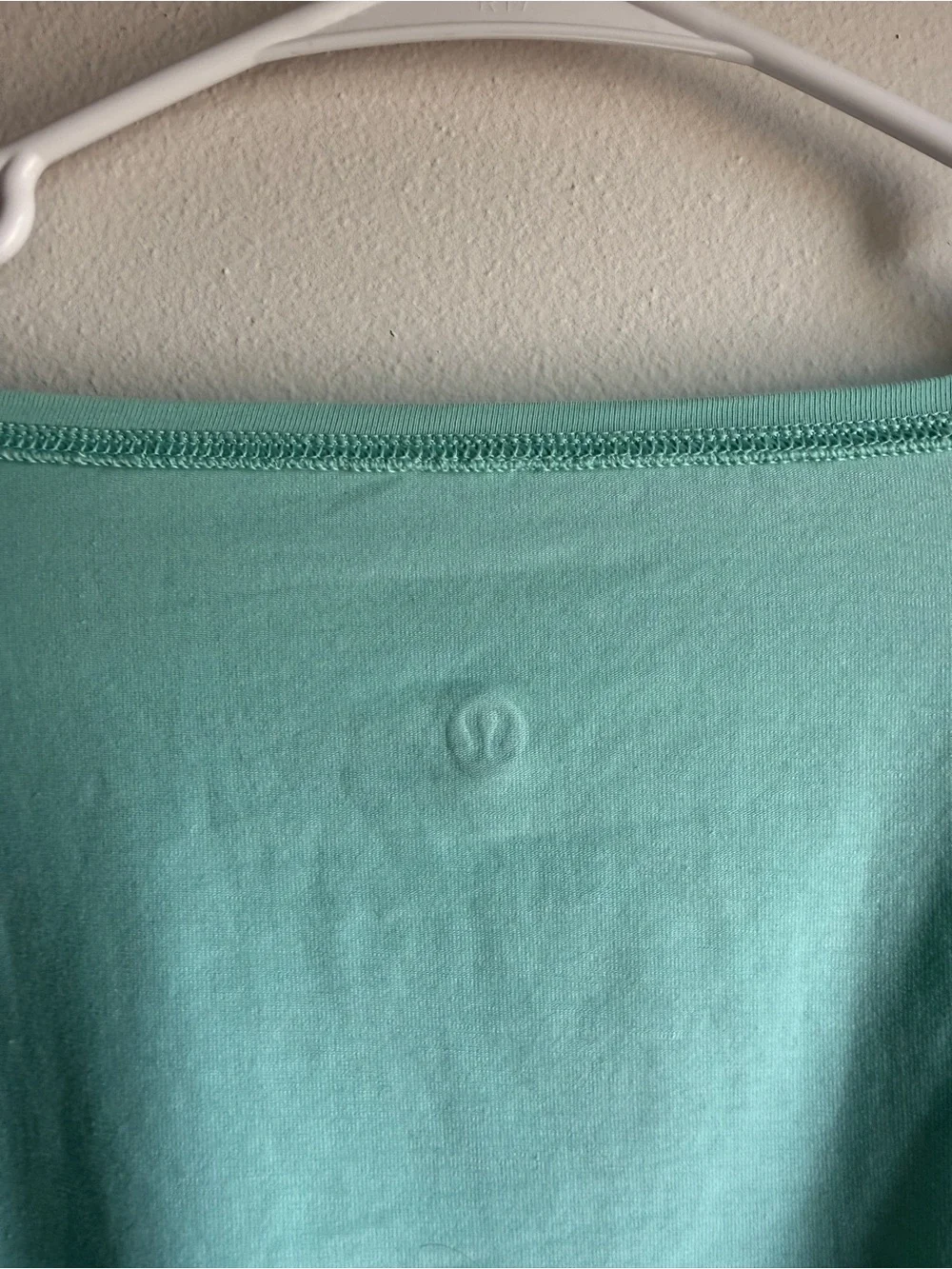 lululemon Long Sleeve Athletic Top Mint Green High Low Hem Lightweight Est Sz 10
